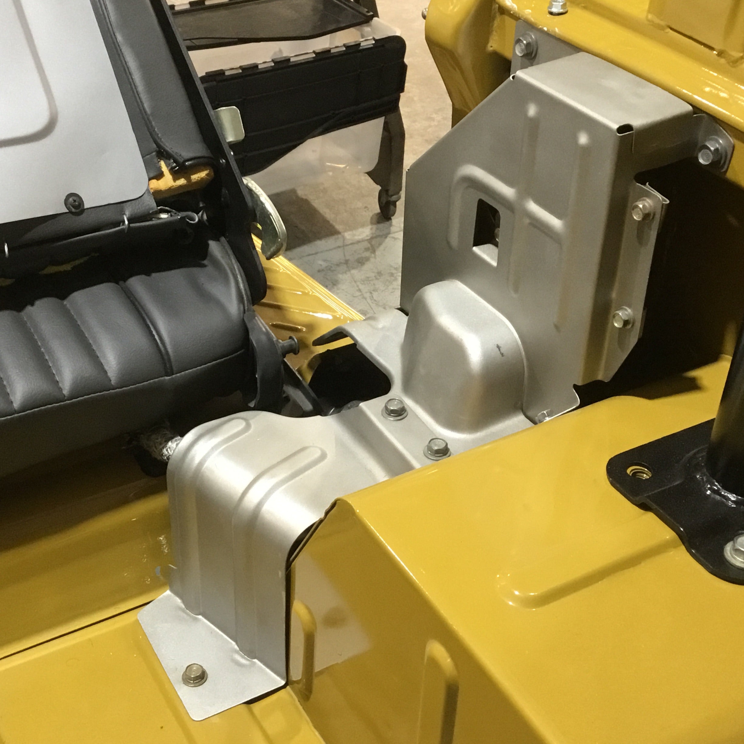 Toyota Land Cruiser FJ40 Fuel Filler Neck Evaporator Separator Cover